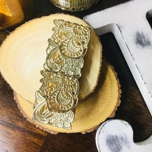 Gold & Cream Stretch Bangle Bracelet Ornate Lace